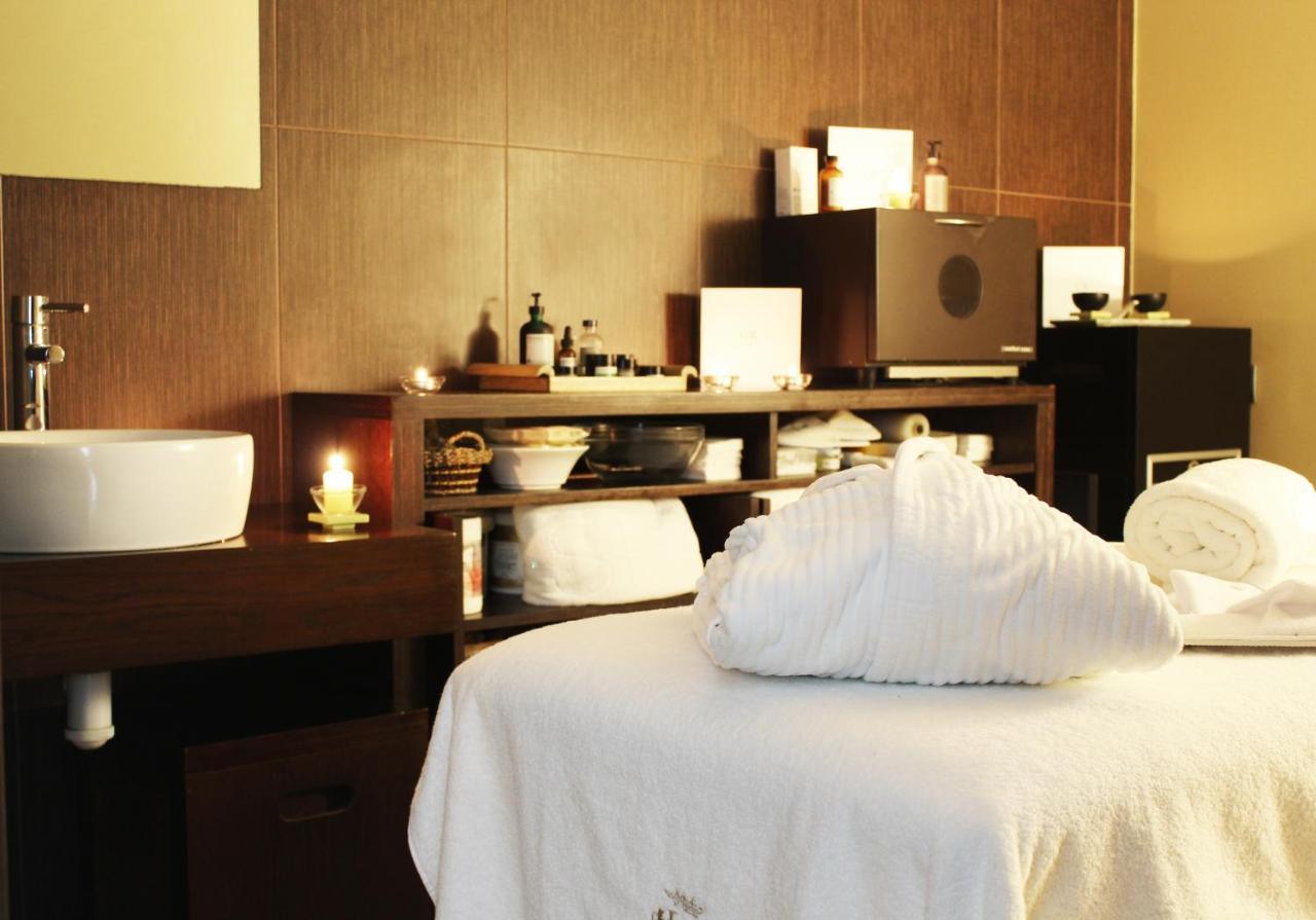 埃斯库德酒店 spa及海滩 比戈 外观 照片 A treatment room at the spa
