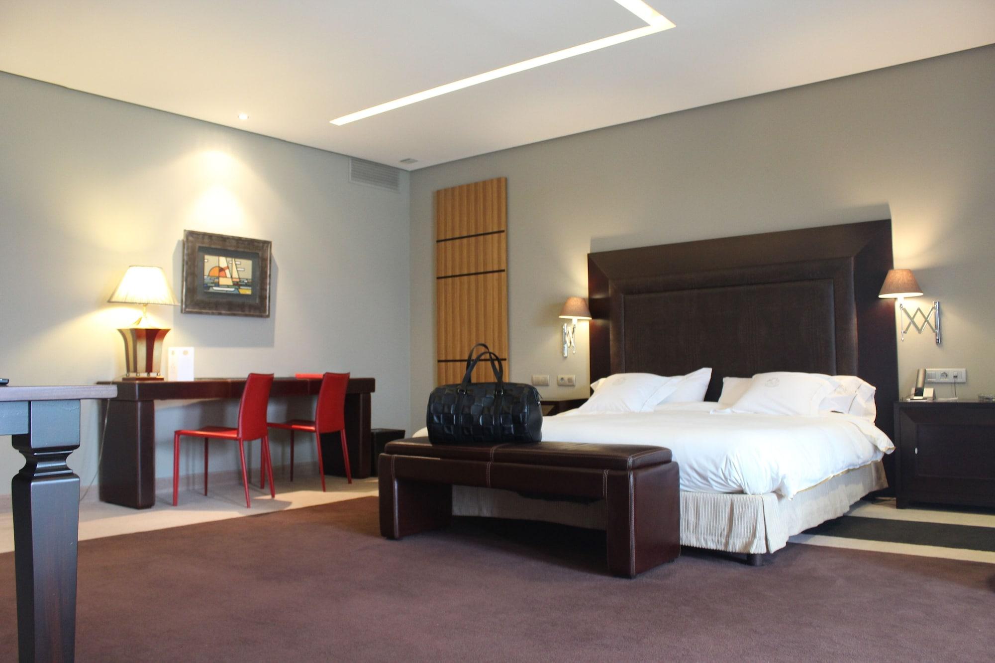 埃斯库德酒店 spa及海滩 比戈 外观 照片 A room at the hotel